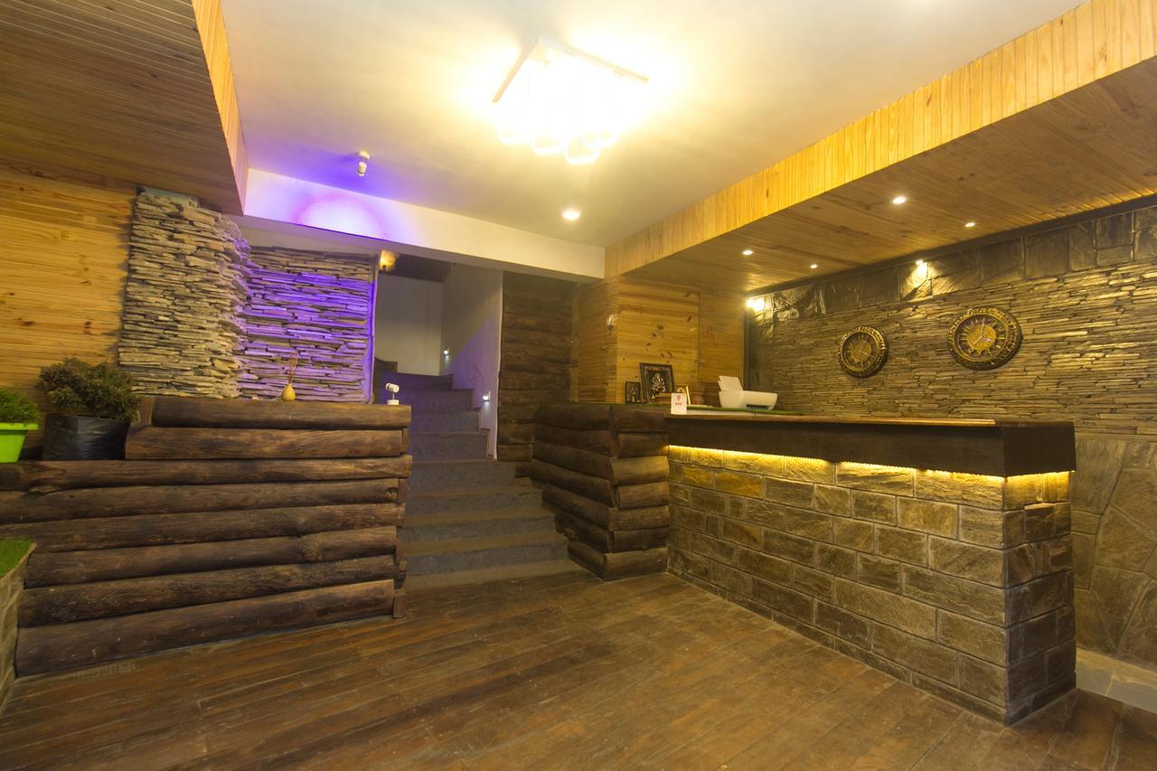 Oyo 9454 Hotel Golden Leaf Дарджилинг Экстерьер фото